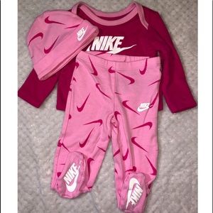 🎀 3 Piece Nike Suit 🎀